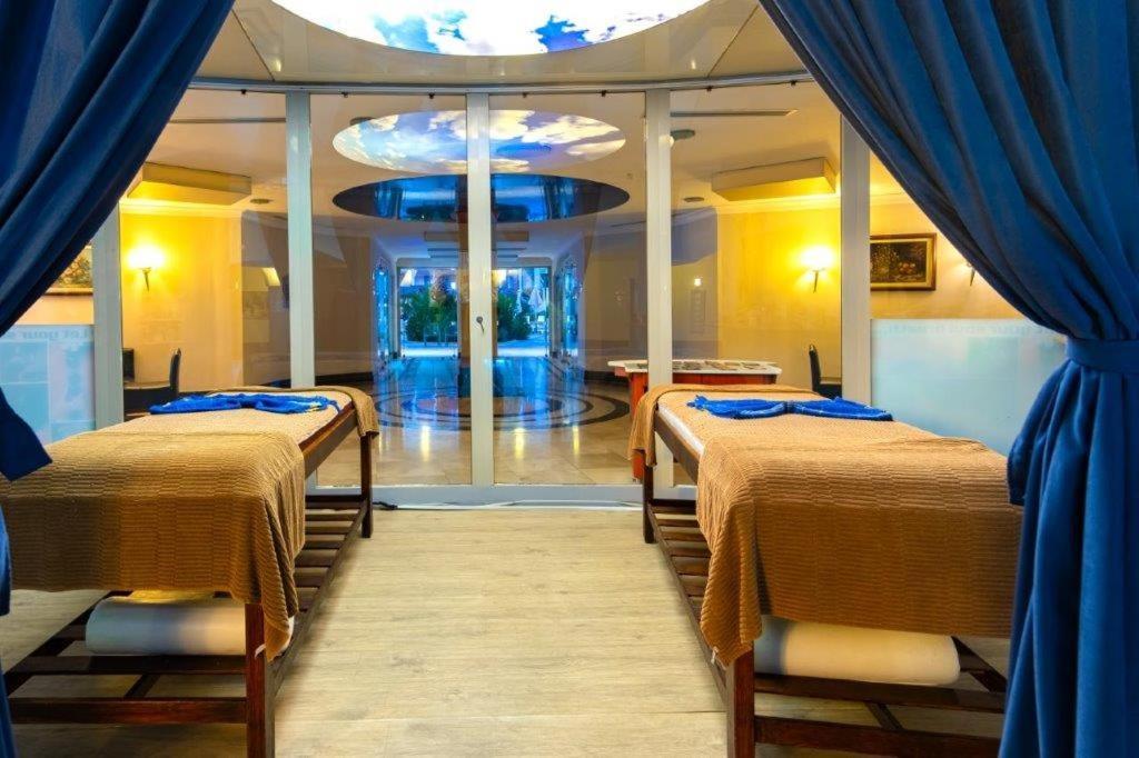 מרמריס Pineta Park Deluxe Hotel מראה חיצוני תמונה