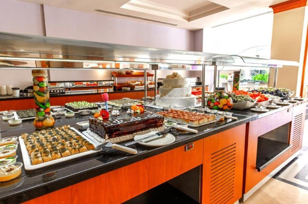 מרמריס Pineta Park Deluxe Hotel מראה חיצוני תמונה