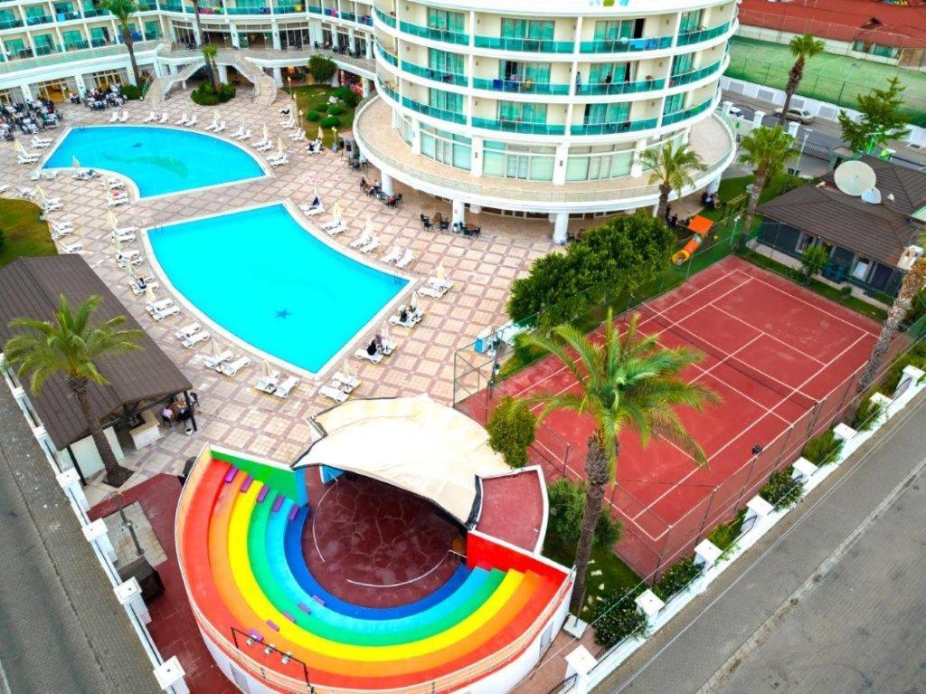מרמריס Pineta Park Deluxe Hotel מראה חיצוני תמונה