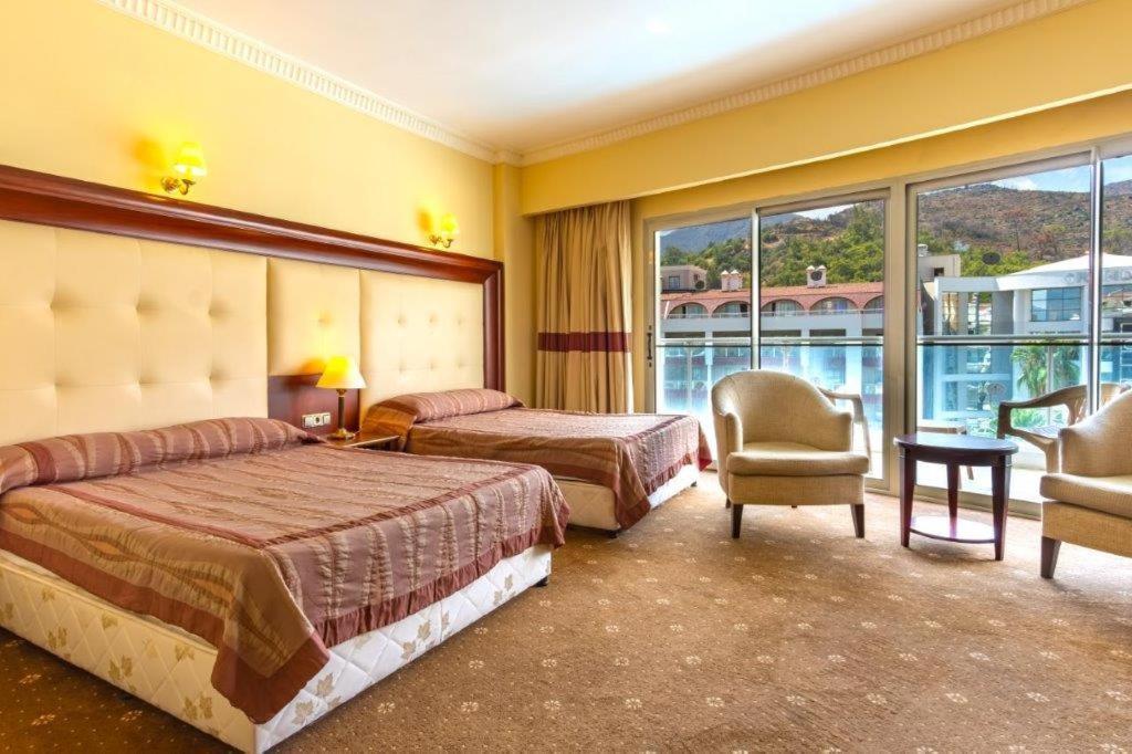 מרמריס Pineta Park Deluxe Hotel מראה חיצוני תמונה
